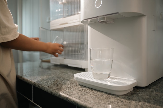 Para Consumo Leve a Moderado, Escolha um Purificador de Água Eletrônico