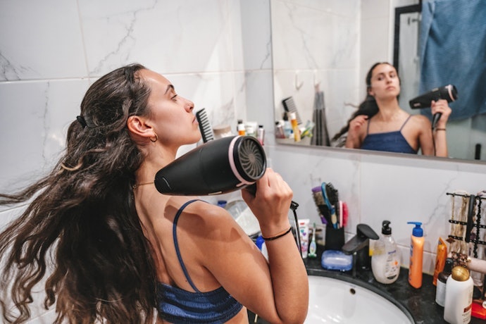 Para Cabelos com Volume, Prefira um Secador de Cabelo de 2000 a 2500 W