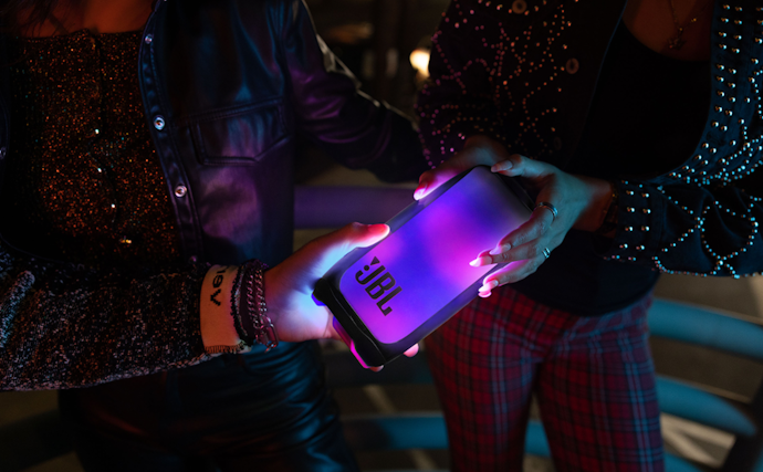 Quer Animar Pequenas Festas com Efeito de Luzes? Opte pela Caixa de Som JBL Pulse