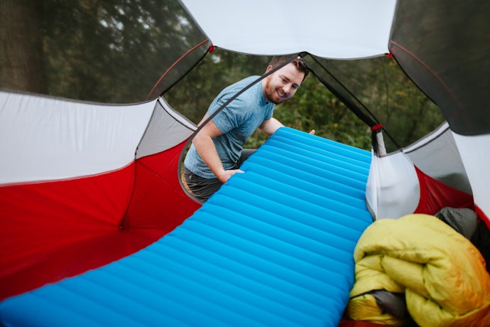 Isolante Térmico Inflável: Ideal para Profissionais e Frios Intensos