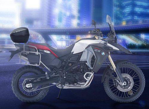 O Baú Altera as Dimensões da Moto. Baús Grandes Demais Podem Ser Perigosos