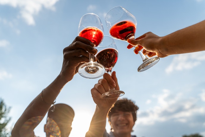 Para Ocasiões Descontraídas e Acompanhar Aperitivos, Prefira Vinho Barato Meio-Seco