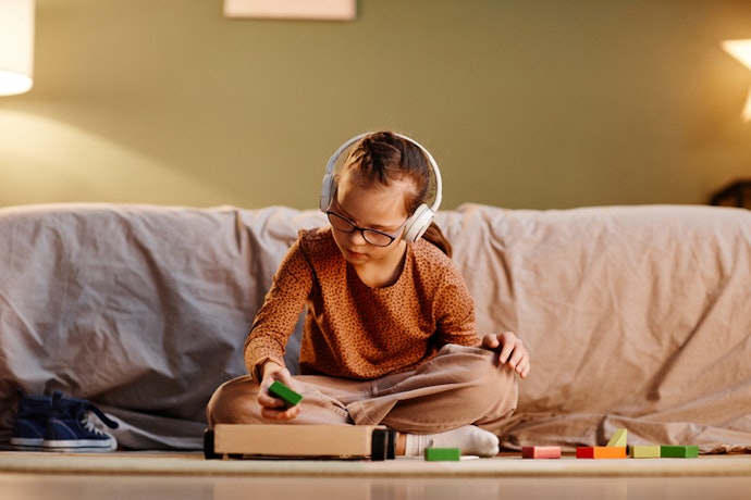Para Meninas de 6 a 7 Anos, Priorize Brinquedos Infantis que Desenvolvem Raciocínio