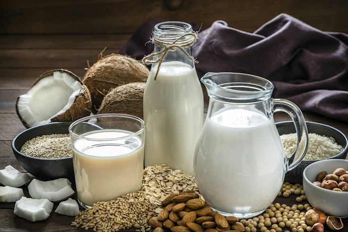 Se Gosta de Textura Cremosa, Opte por Leite Vegetal de Coco, Aveia ou Castanha