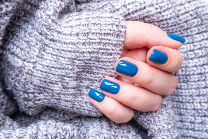 Para Ousar nas Cores, Invista em Tons Vibrantes, como Laranja, Azul, Lilás e Verde