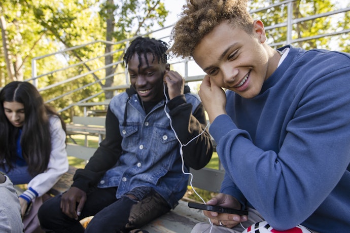 Fones de Ouvido JBL Com Fio Intra-Auriculares ou Auriculares São Discretos e Práticos