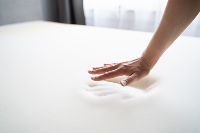 Quer Pillow Top Casal Ortopédico para Evitar Dor nas Costas? Prefira Viscoelástica ou Látex