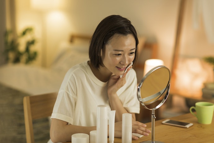 Para Pele Oleosa, Opte por Demaquilante Líquido, em Gel ou Cleansing Oil