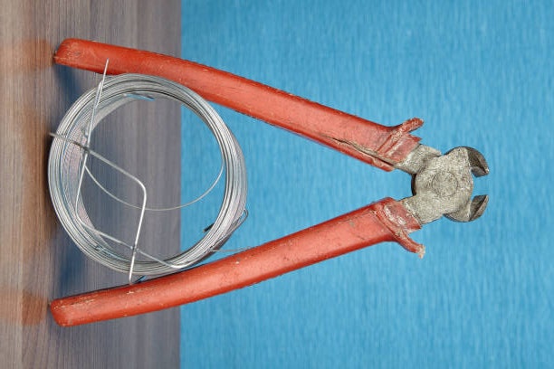 Alicate de Corte Frontal: para Cortar Cabos Elétricos