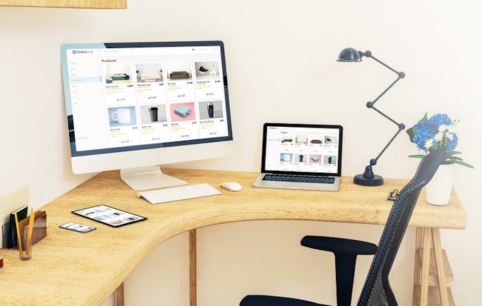 Se Você Usa Dois Monitores, Notebook e Tablet, Prefira uma Mesa de Escritório em L