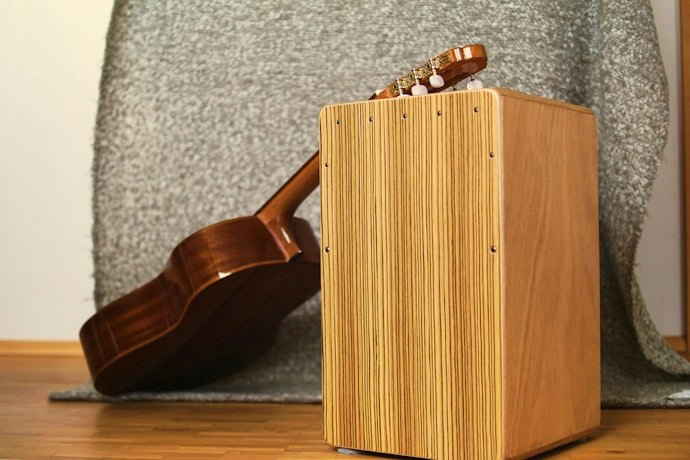 Se Busca Cajon Profissional, Opte por Modelos Fabricados em Madeiras Selecionadas, como Cedro