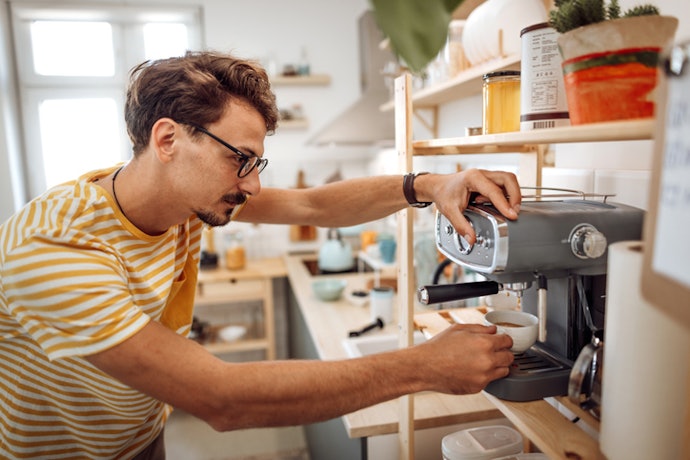 Para Total Controle e Experiência Prática, Invista em uma Cafeteira Expresso Manual