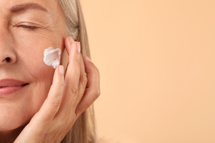 Sua Pele É Madura, Seca ou Sensibilizada? Opte por Creme Anti-Idade com Textura Mais Densa