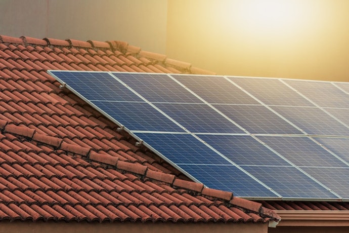 Tem um Telhado Grande e Quer Fazer um Investimento Menor? Escolha a Placa Solar Policristalina