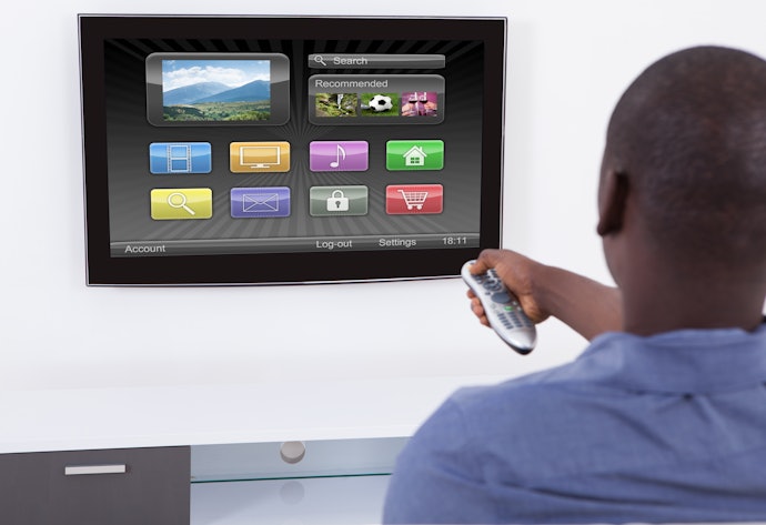 Se Busca Facilidade de Uso, Considere TVs 40 Polegadas com Roku, Tizen ou WebOS