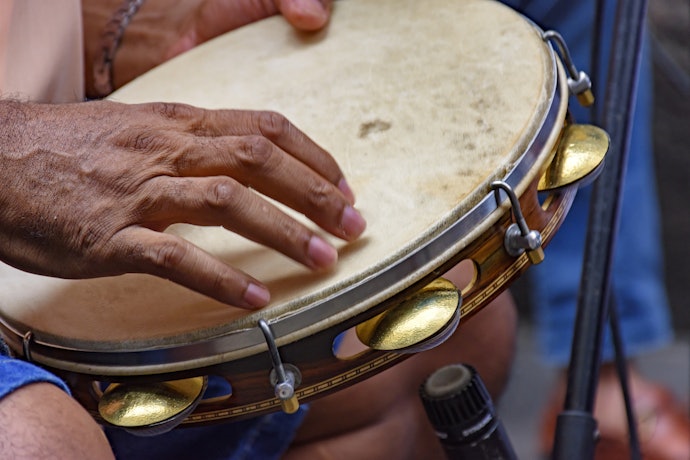 Pandeiro de Couro: Ideal para um Som Mais Grave