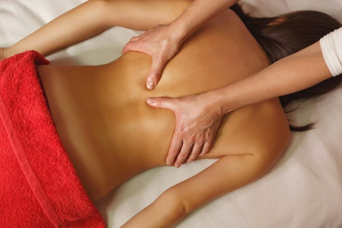 Para Massagens Redutoras ou Modeladoras, Prefira um Creme com Ação Lipolítica
