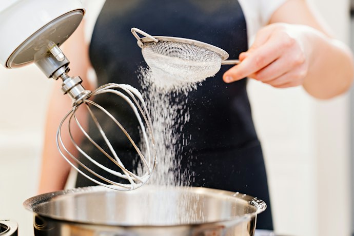 Cozinha Profissionalmente? Prefira Batedeira Planetária de 5 Litros ou Mais