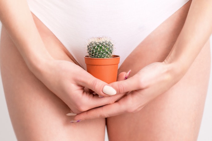 Para Acalmar a Pele entre as Depilações, Prefira Clareador de Virilha com Aloe Vera e Pantenol