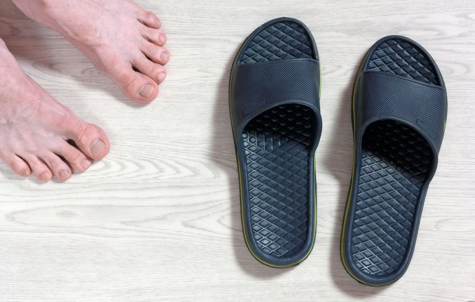 Chinelo Slide Masculino: Confortável e Moderno