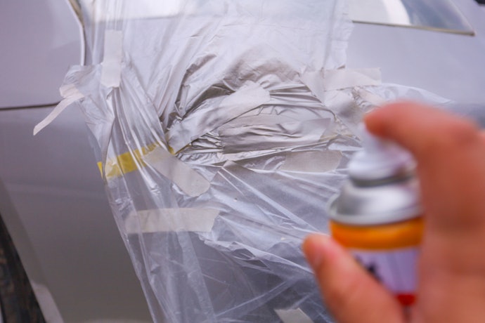 Para Partes Externas Chamativas, Prefira uma Tinta Spray com Acabamento Brilhante