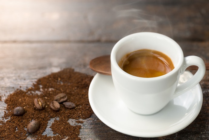Xícara de Base Arredondada: para Tomar um Café Espresso mais Cremoso Até o Fim