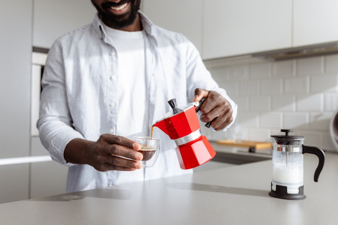 Se Busca uma Opção Mais Acessível, Opte por uma Cafeteira Italiana de Alumínio