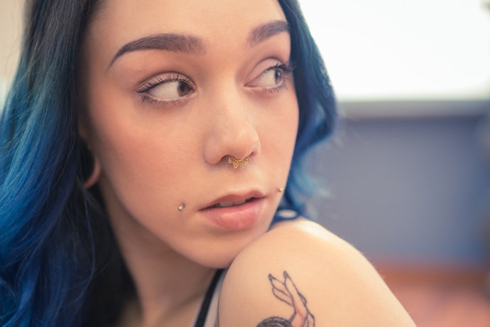 Para Maior Sofisticação, Aposte em Piercings de Nariz em Ouro ou Prata