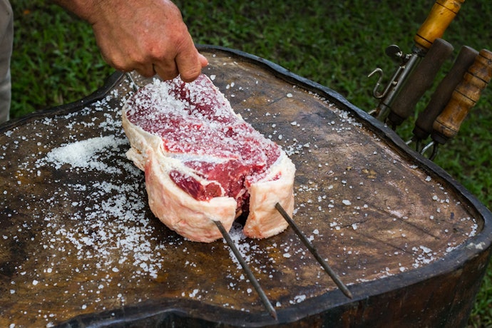 Para um Churrasco Clássico, Aposte no Sal Grosso Tradicional