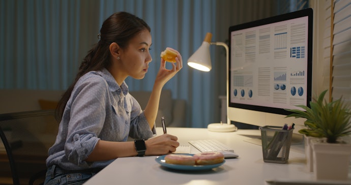 Para Uso Simples, como Conectar Notebook, Monitor e Roteador, 300 VA São Suficientes