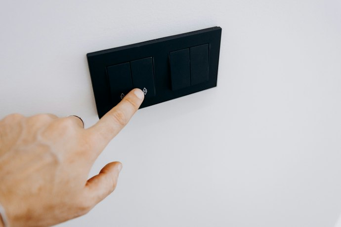 Se sua Casa Tem Fiação Antiga, Escolha um Interruptor Inteligente sem Neutro